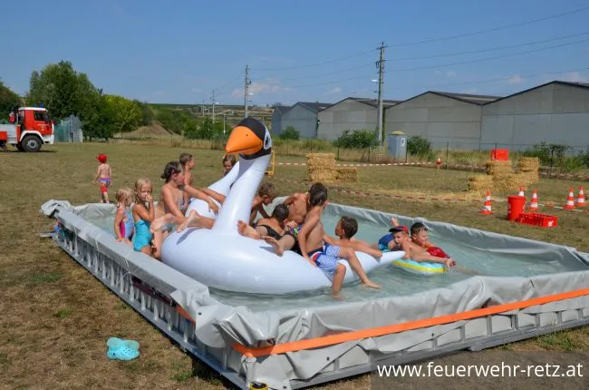 Foto 15, 07.08.2018, Hitzerekord beim Ferienspiel der Freiwilligen Feuerwehr Retz Foto 15, 07.08.2018, Hitzerekord beim Ferienspiel der Freiwilligen Feuerwehr Retz