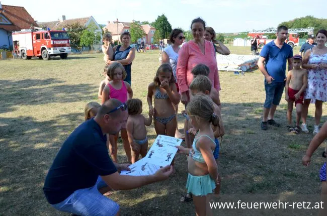 Foto 31, 07.08.2018, Hitzerekord beim Ferienspiel der Freiwilligen Feuerwehr Retz Foto 31, 07.08.2018, Hitzerekord beim Ferienspiel der Freiwilligen Feuerwehr Retz