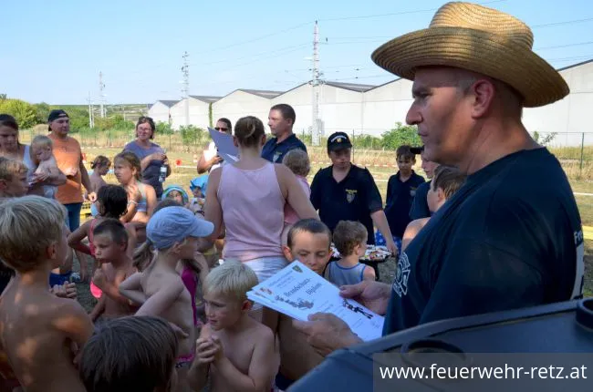 Foto 32, 07.08.2018, Hitzerekord beim Ferienspiel der Freiwilligen Feuerwehr Retz Foto 32, 07.08.2018, Hitzerekord beim Ferienspiel der Freiwilligen Feuerwehr Retz