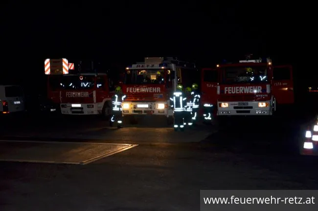 Foto 3, 28.09.2018, Gärgasunfall in Weinkellerei - Übung in Großtanklager Foto 3, 28.09.2018, Gärgasunfall in Weinkellerei - Übung in Großtanklager