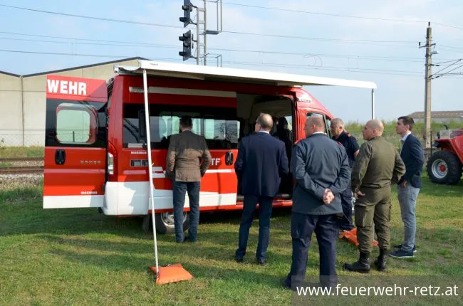 Foto 3, 11.04.2019, 3. Blaulicht-Stammtisch im Zeichen der Feuerwehr! Foto 3, 11.04.2019, 3. Blaulicht-Stammtisch im Zeichen der Feuerwehr!