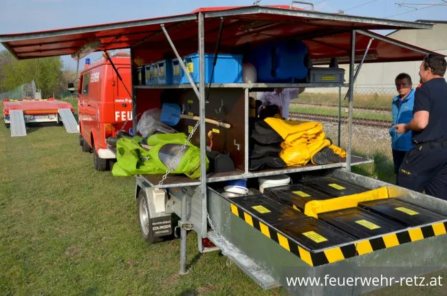 Foto 4, 11.04.2019, 3. Blaulicht-Stammtisch im Zeichen der Feuerwehr! Foto 4, 11.04.2019, 3. Blaulicht-Stammtisch im Zeichen der Feuerwehr!