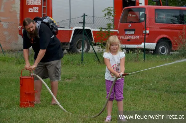 Foto 3, 02.09.2019, Ferienspiel der Blaulichtorganisationen 2019 - Blaulichtnachmittag mit Feuerwehr und Rotes Kreuz Foto 3, 02.09.2019, Ferienspiel der Blaulichtorganisationen 2019 - Blaulichtnachmittag mit Feuerwehr und Rotes Kreuz
