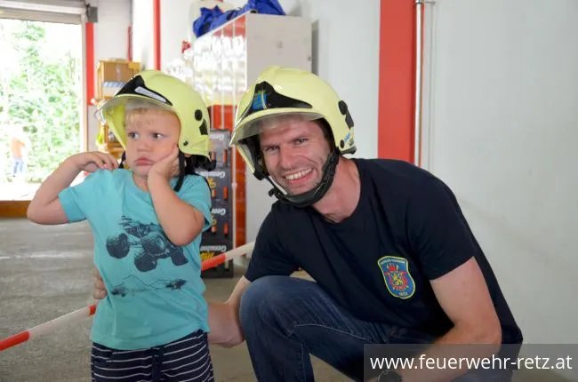 Foto 9, 02.09.2019, Ferienspiel der Blaulichtorganisationen 2019 - Blaulichtnachmittag mit Feuerwehr und Rotes Kreuz Foto 9, 02.09.2019, Ferienspiel der Blaulichtorganisationen 2019 - Blaulichtnachmittag mit Feuerwehr und Rotes Kreuz