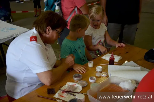 Foto 16, 02.09.2019, Ferienspiel der Blaulichtorganisationen 2019 - Blaulichtnachmittag mit Feuerwehr und Rotes Kreuz Foto 16, 02.09.2019, Ferienspiel der Blaulichtorganisationen 2019 - Blaulichtnachmittag mit Feuerwehr und Rotes Kreuz