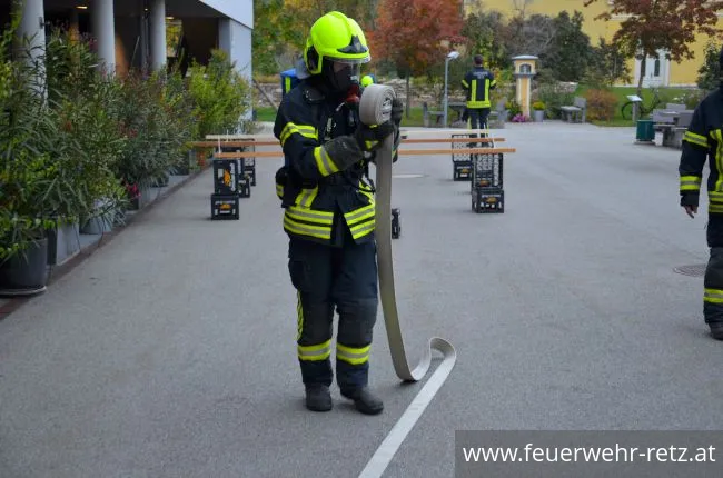 Foto 1, 07.11.2019, Leistungstest für Atemschutzträger (Finnentest) erfolgreich durchgeführt