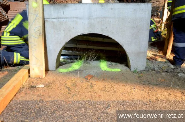 Foto 8, 27.11.2017, Technische Übung für die Feuerwehr Retz - Gebäudeeinsturz nach Explosion