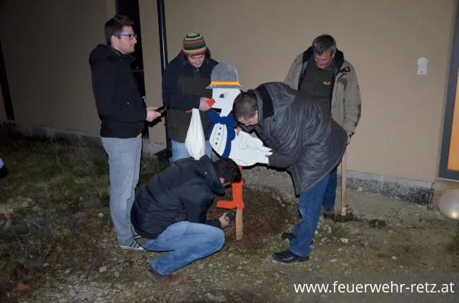 Foto 2, 03.02.2018, Der Feuerwehr - Storch ist gelandet Foto 2, 03.02.2018, Der Feuerwehr - Storch ist gelandet