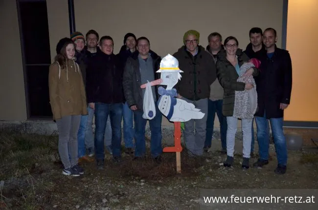 Foto 5, 03.02.2018, Der Feuerwehr - Storch ist gelandet Foto 5, 03.02.2018, Der Feuerwehr - Storch ist gelandet