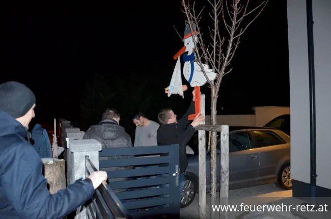 Foto 1, 24.02.2018, Der Feuerwehr - Storch ist gelandet Foto 1, 24.02.2018, Der Feuerwehr - Storch ist gelandet