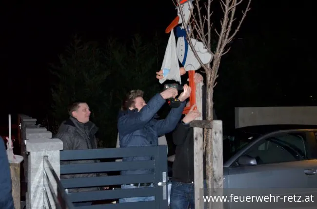 Foto 2, 24.02.2018, Der Feuerwehr - Storch ist gelandet Foto 2, 24.02.2018, Der Feuerwehr - Storch ist gelandet