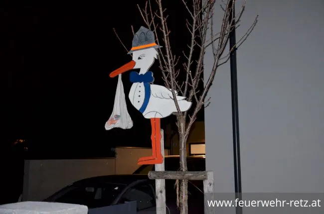 Foto 5, 24.02.2018, Der Feuerwehr - Storch ist gelandet Foto 5, 24.02.2018, Der Feuerwehr - Storch ist gelandet