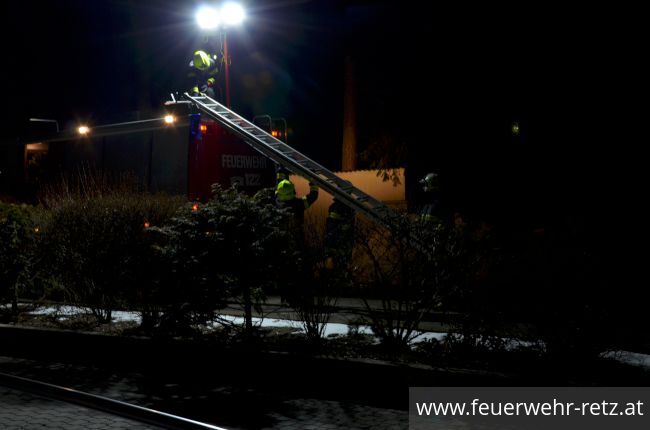 Foto 3, 01.03.2018, Übung - Person auf Eisfläche verunfallt