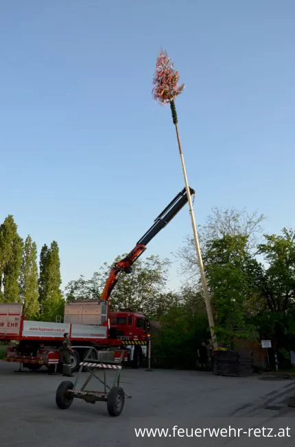 Foto 10, 07.05.2018, Maibaum aufstellen Foto 10, 07.05.2018, Maibaum aufstellen