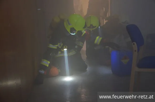 Foto 8, 15.05.2018, Prüfungen für die Ausbildungsprüfung Atemschutz - 5 erfolgreiche Gruppen in der zweiten Staffel Foto 8, 15.05.2018, Prüfungen für die Ausbildungsprüfung Atemschutz - 5 erfolgreiche Gruppen in der zweiten Staffel