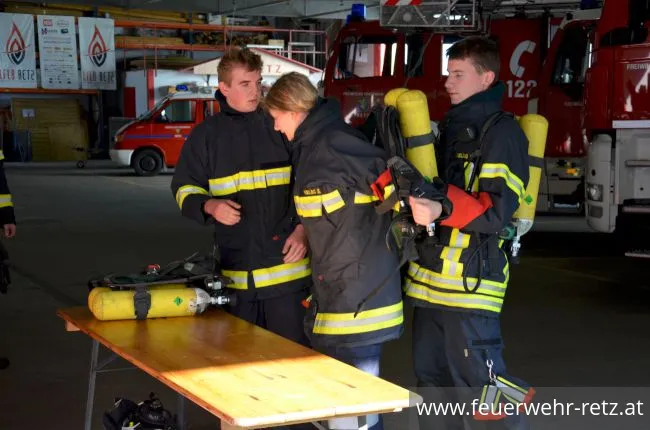 Foto 18, 15.05.2018, Prüfungen für die Ausbildungsprüfung Atemschutz - 5 erfolgreiche Gruppen in der zweiten Staffel Foto 18, 15.05.2018, Prüfungen für die Ausbildungsprüfung Atemschutz - 5 erfolgreiche Gruppen in der zweiten Staffel