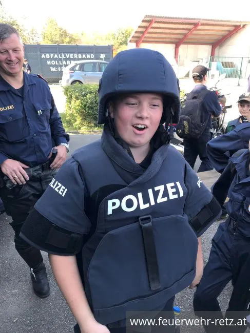 Foto 1, 17.10.2018, Fertigkeitsabzeichen/-Spiel Feuerwehrtechnik in Pernersdorf
