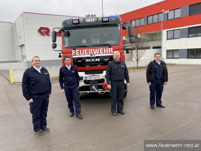 Foto 1, 04.02.2021, HLF3 - Neues Tanklöschfahrzeug für die Freiwillige Feuerwehr der Stadt Retz