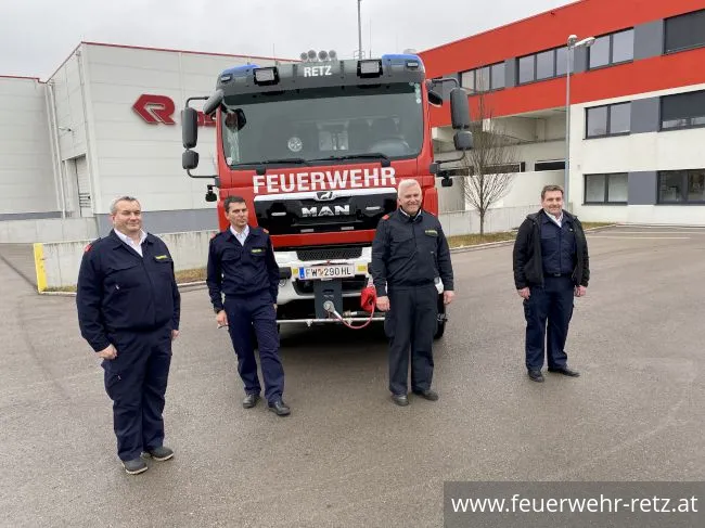 Foto 1, 04.02.2021, HLF3 - Neues Tanklöschfahrzeug für die Freiwillige Feuerwehr der Stadt Retz Foto 1, 04.02.2021, HLF3 - Neues Tanklöschfahrzeug für die Freiwillige Feuerwehr der Stadt Retz