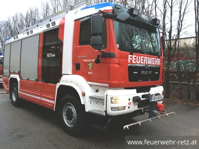 Foto 2, 04.02.2021, HLF3 - Neues Tanklöschfahrzeug für die Freiwillige Feuerwehr der Stadt Retz Foto 2, 04.02.2021, HLF3 - Neues Tanklöschfahrzeug für die Freiwillige Feuerwehr der Stadt Retz