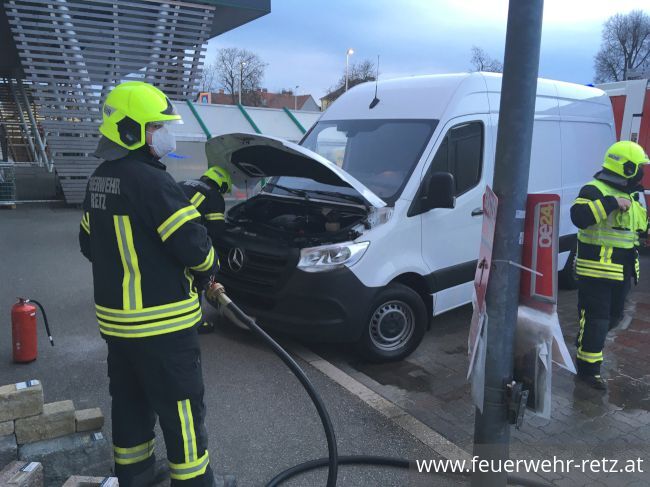 Foto 2, 10.04.2021, Brandeinsatz - Fahrzeugbrand