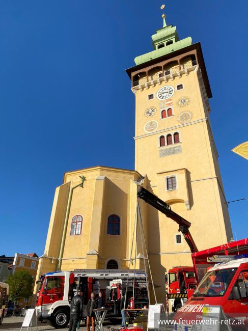 Foto 4, 25.10.2021, Sicherheitstag 2021 - Feuerwehren des Unterabschnittes präsentierten sich am Retzer Hauptplatz