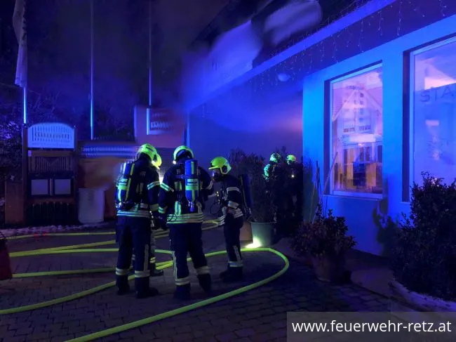 Foto 4, 30.11.2021, Brandeinsatz - Kellerbrand