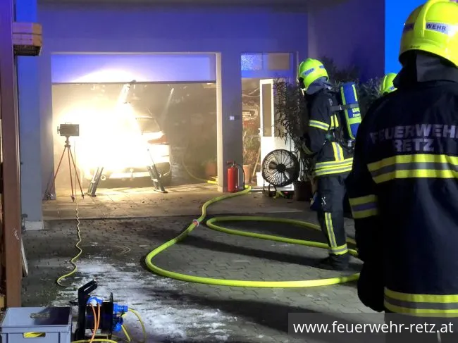 Foto 8, 30.11.2021, Brandeinsatz - Kellerbrand