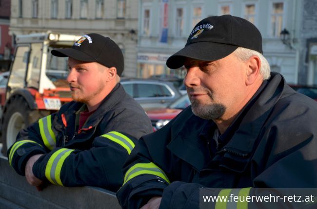 Foto 2, 09.05.2019, Maibaum aufstellen 2019