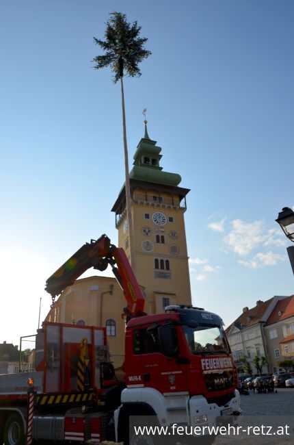 Foto 6, 09.05.2019, Maibaum aufstellen 2019