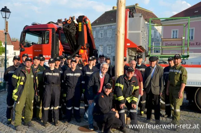 Foto 9, 09.05.2019, Maibaum aufstellen 2019 Foto 9, 09.05.2019, Maibaum aufstellen 2019