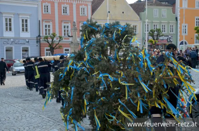 Foto 11, 09.05.2019, Maibaum aufstellen 2019 Foto 11, 09.05.2019, Maibaum aufstellen 2019