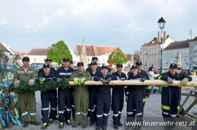 Foto 14, 09.05.2019, Maibaum aufstellen 2019 Foto 14, 09.05.2019, Maibaum aufstellen 2019