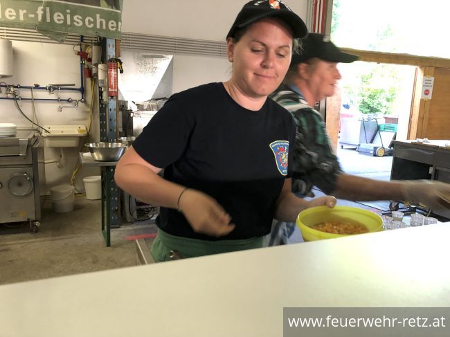 Foto 10, 20.05.2022, Heuriger mit Fahrzeugsegnung Foto 10, 20.05.2022, Heuriger mit Fahrzeugsegnung