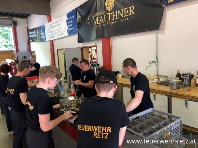 Foto 12, 20.05.2022, Heuriger mit Fahrzeugsegnung Foto 12, 20.05.2022, Heuriger mit Fahrzeugsegnung