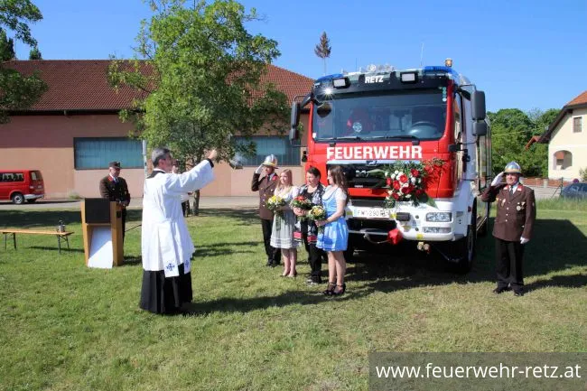 Foto 19, 20.05.2022, Heuriger mit Fahrzeugsegnung Foto 19, 20.05.2022, Heuriger mit Fahrzeugsegnung