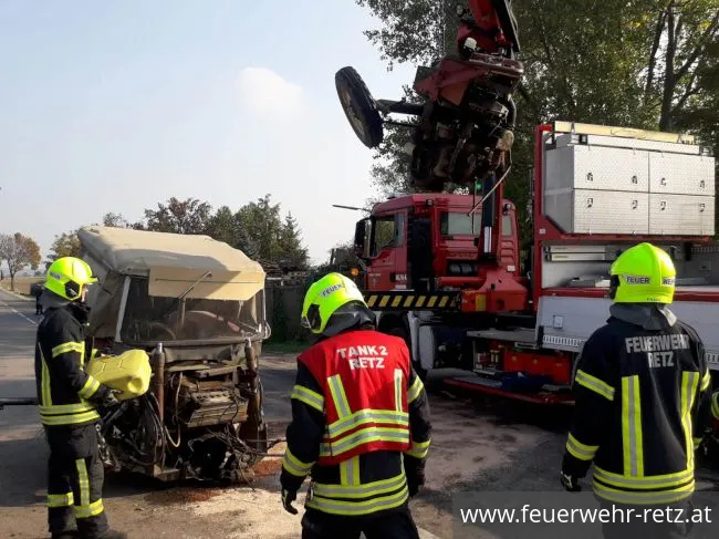 Foto 4, 19.10.2018, Technischer Einsatz - Fahrzeugbergung nach Verkehrsunfall