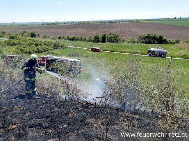 Foto 5, 14.05.2022, Brandeinsatz - Flurbrand am Schatzberg Foto 5, 14.05.2022, Brandeinsatz - Flurbrand am Schatzberg
