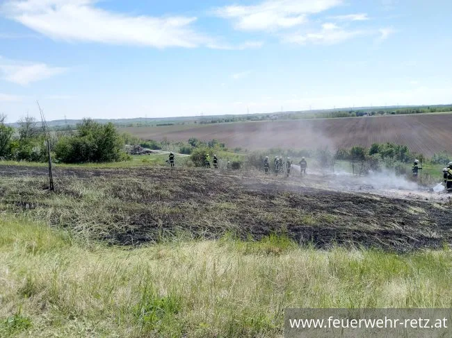 Foto 7, 14.05.2022, Brandeinsatz - Flurbrand am Schatzberg
