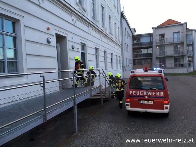 Foto 1, 06.04.2019, Brandmelderalarm - Caritas Heim Retz