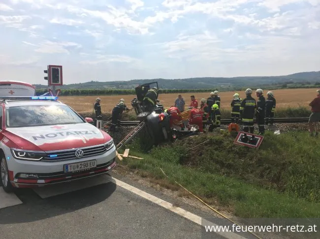 Foto 1, 01.08.2019, Technischer Einsatz - Verkehrsunfall mit eingeklemmter Person