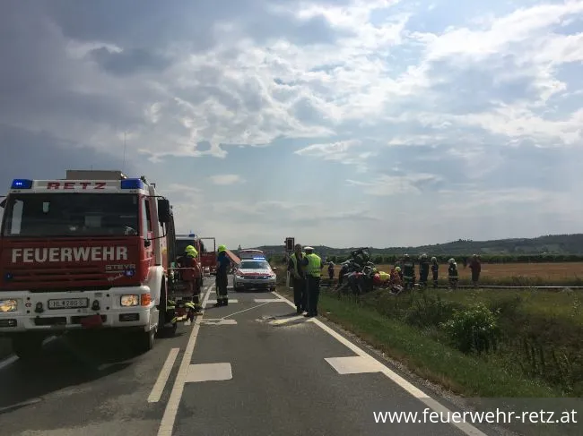 Foto 2, 01.08.2019, Technischer Einsatz - Verkehrsunfall mit eingeklemmter Person