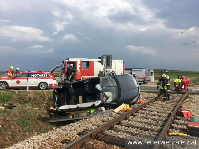Foto 4, 01.08.2019, Technischer Einsatz - Verkehrsunfall mit eingeklemmter Person