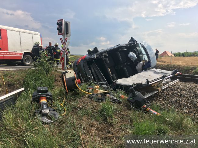 Foto 5, 01.08.2019, Technischer Einsatz - Verkehrsunfall mit eingeklemmter Person