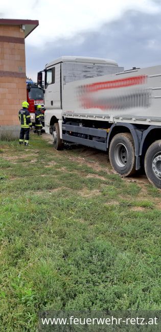 Foto 3, 31.08.2021, Technischer Einsatz - LKW-Bergung Foto 3, 31.08.2021, Technischer Einsatz - LKW-Bergung