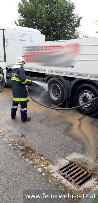 Foto 5, 31.08.2021, Technischer Einsatz - LKW-Bergung Foto 5, 31.08.2021, Technischer Einsatz - LKW-Bergung