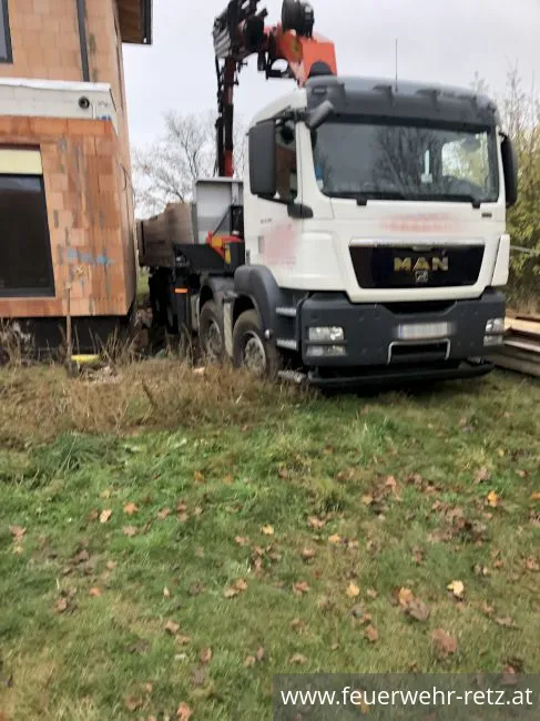 Foto 5, 16.11.2019, Technischer Einsatz - LKW auf Baustelle eingesunken Foto 5, 16.11.2019, Technischer Einsatz - LKW auf Baustelle eingesunken