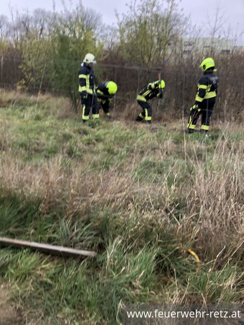 Foto 6, 16.11.2019, Technischer Einsatz - LKW auf Baustelle eingesunken