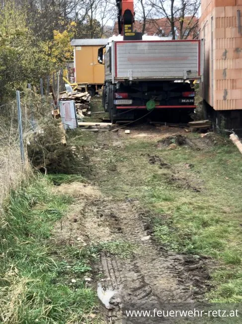 Foto 8, 16.11.2019, Technischer Einsatz - LKW auf Baustelle eingesunken Foto 8, 16.11.2019, Technischer Einsatz - LKW auf Baustelle eingesunken