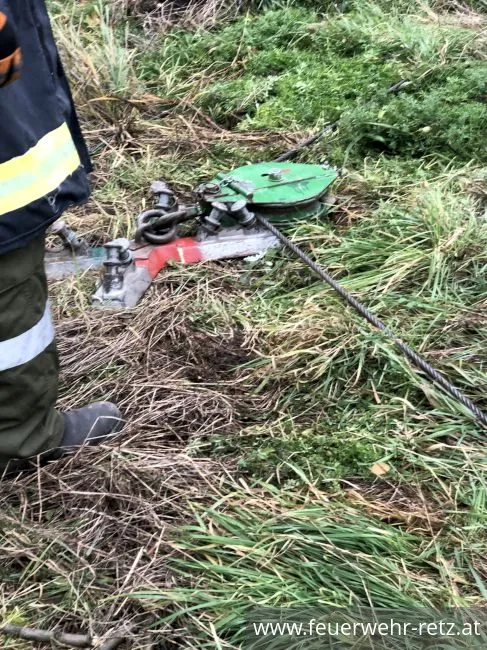 Foto 9, 16.11.2019, Technischer Einsatz - LKW auf Baustelle eingesunken Foto 9, 16.11.2019, Technischer Einsatz - LKW auf Baustelle eingesunken